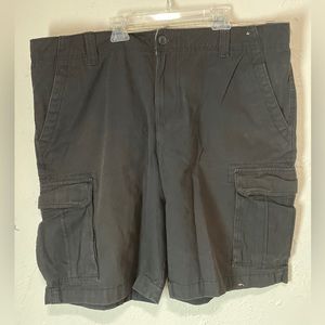 Roebuck & Co Mens Black Hiking Cargo Pocket Flat Front Shorts Size 40 11” Inseam